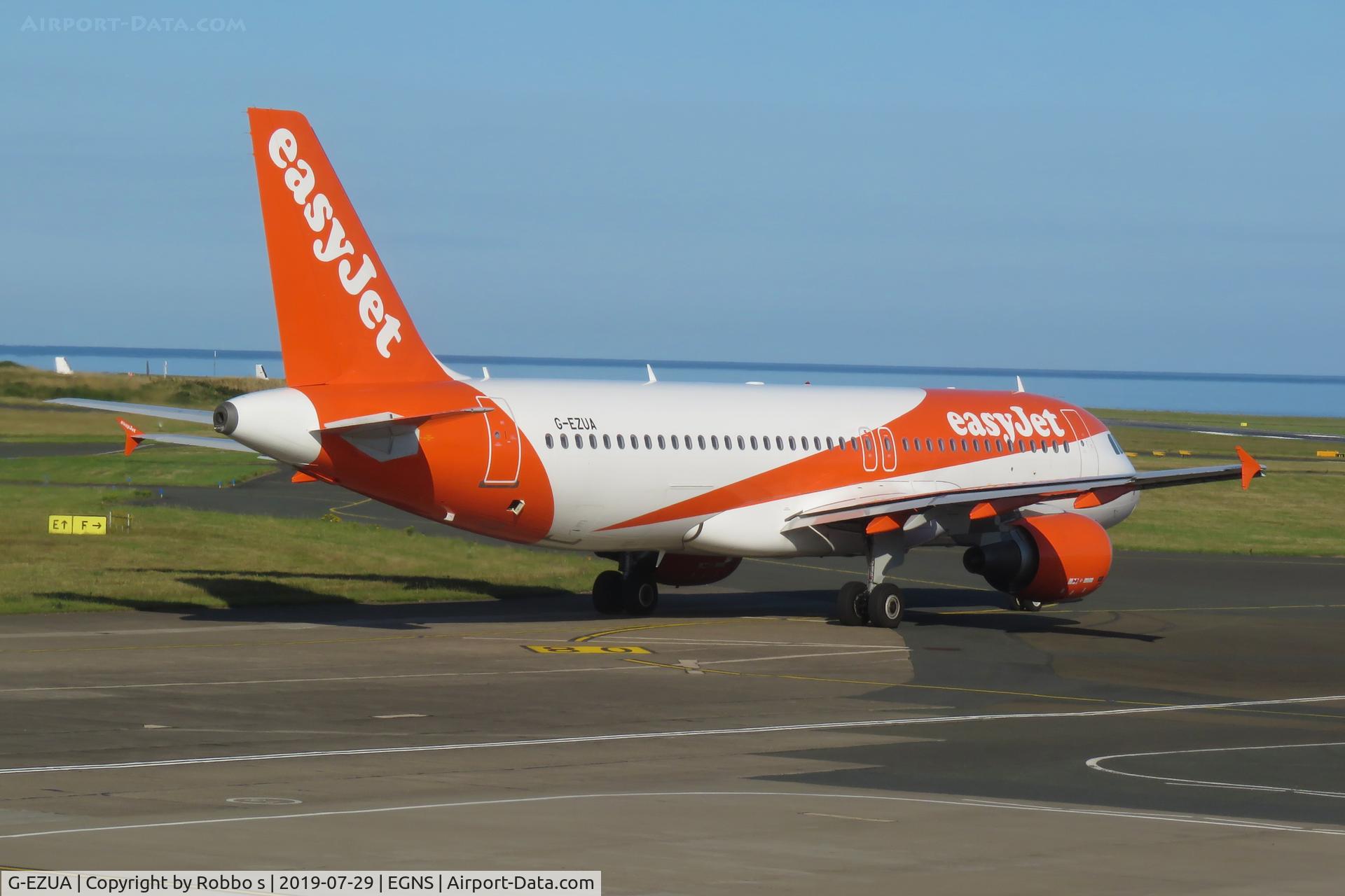 G-EZUA, 2011 Airbus A320-214 C/N 4588, G-EZUA Airbus A320 of Easyjet.com