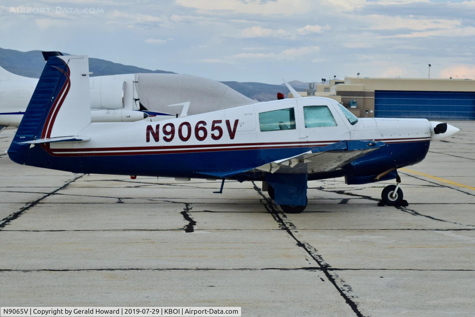 N9065V, 1968 Mooney M20E C/N 690009, Parked on the south GA ramp.