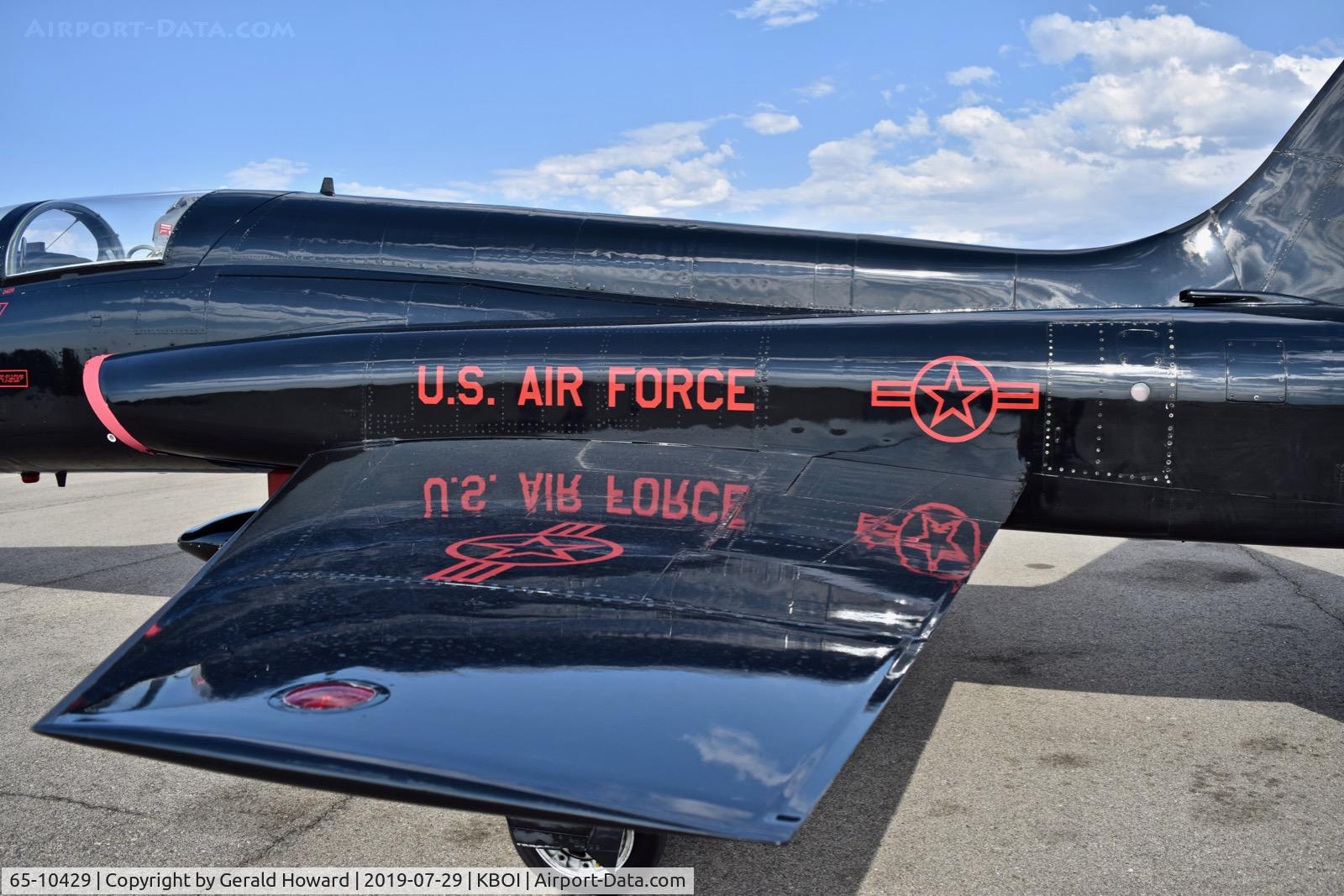65-10429, 1965 Northrop T-38A-60-NO Talon C/N N.5848, Parked on the north GA ramp. Nice reflection.