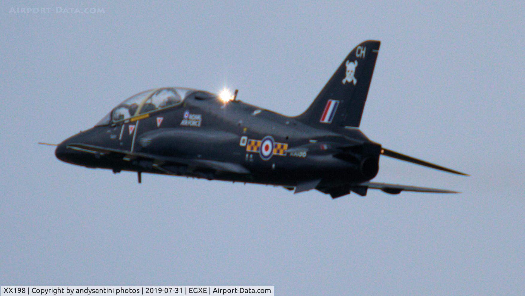 XX198, 1978 Hawker Siddeley Hawk T.1A C/N 045/312045, just taken off from EGXE