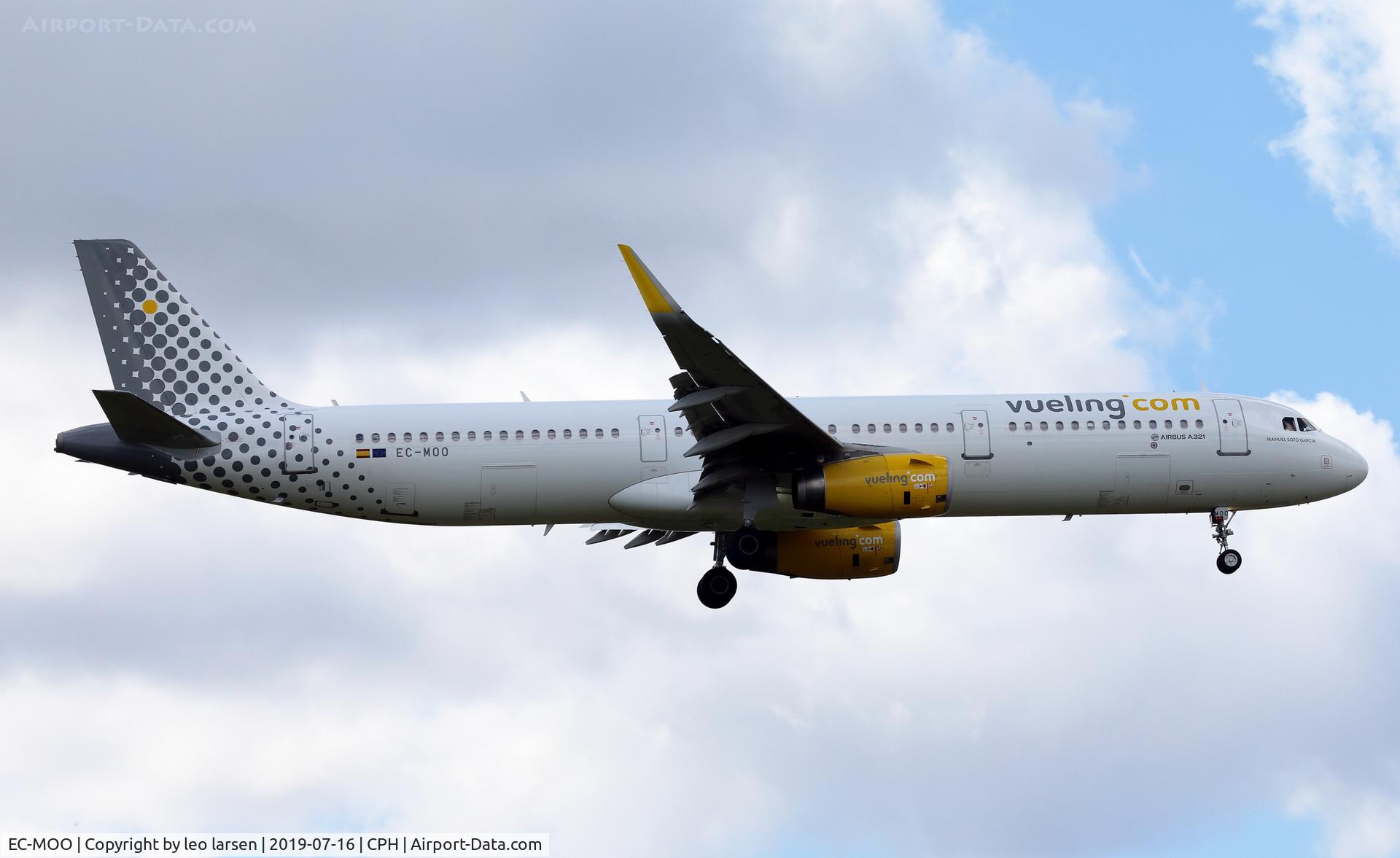 EC-MOO, 2016 Airbus A321-231 C/N 7471, Copenhagen 16.7.2019 on final to R-04L