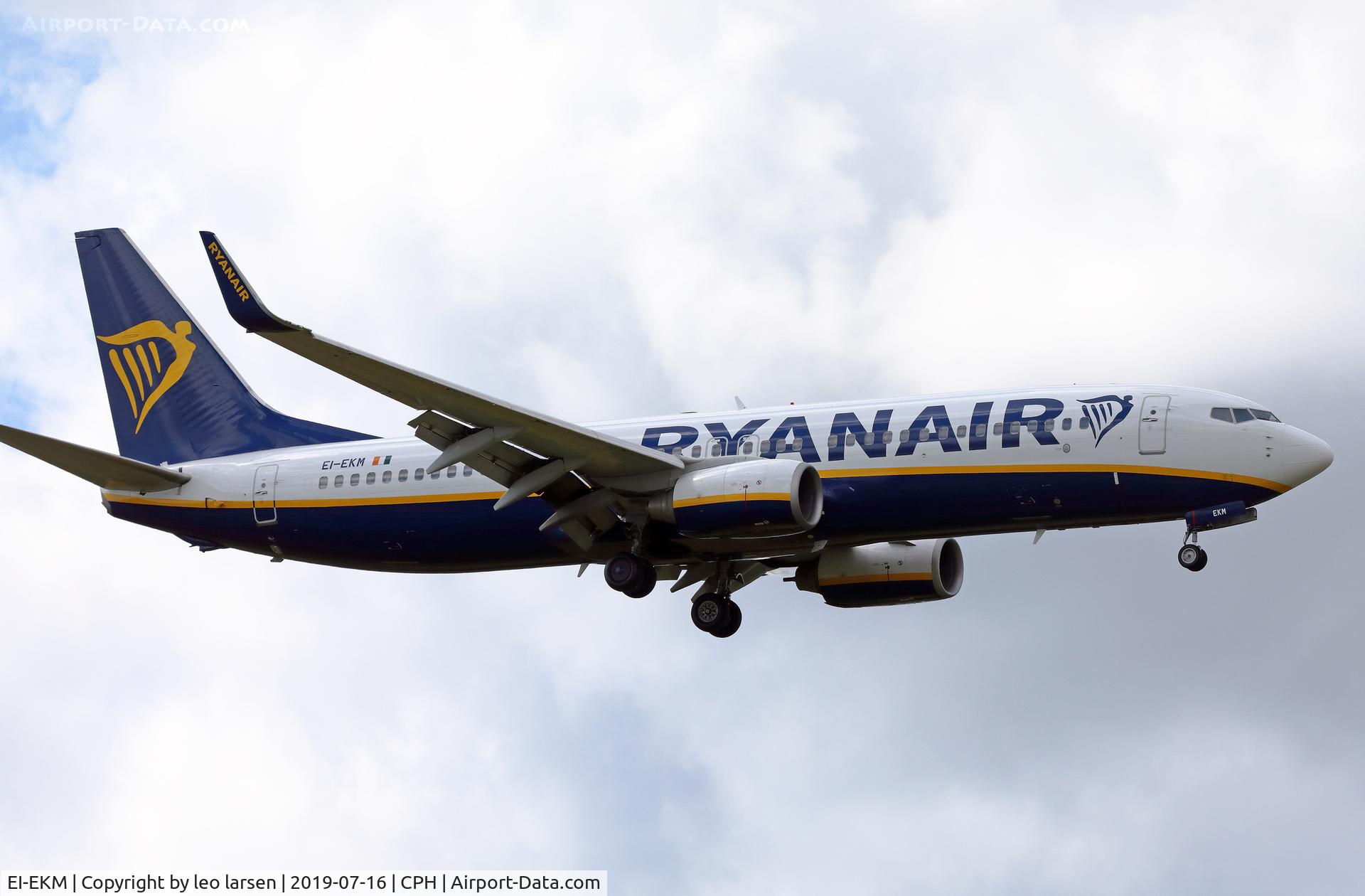 EI-EKM, 2010 Boeing 737-8AS C/N 38499, Copenhagen 16.7.2019 on final to R-04L