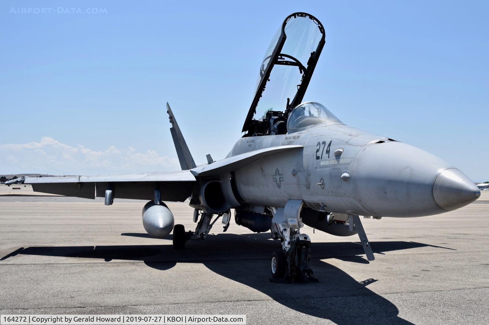164272, 1991 McDonnell Douglas F/A-18D Hornet C/N 1035/D080, Parked on the north GA ramp. VMFAT-101 
