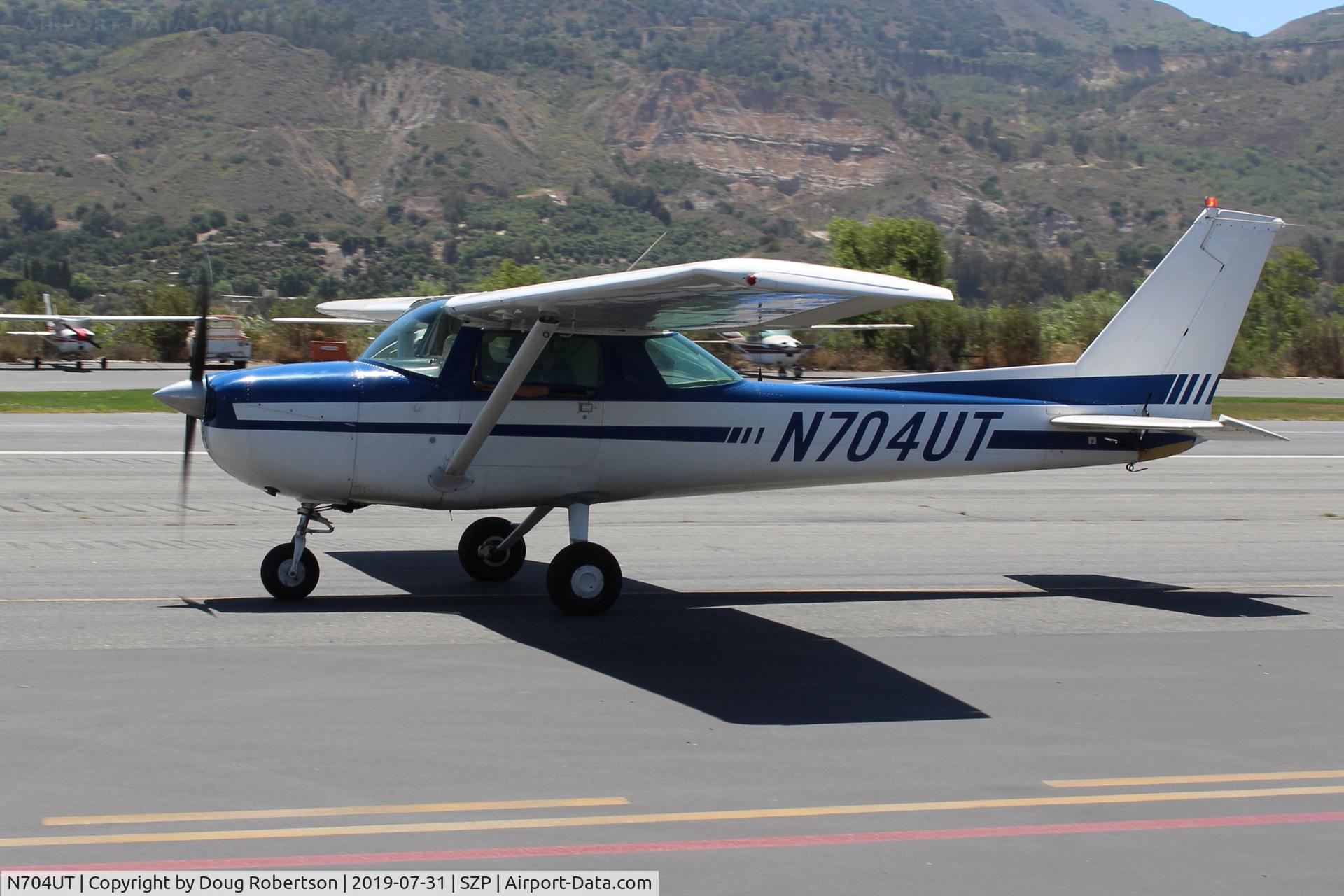 N704UT, 1976 Cessna 150M C/N 15078891, 1976 Cessna 150M, Continental O-200 100 Hp, taxi to Rwy 22