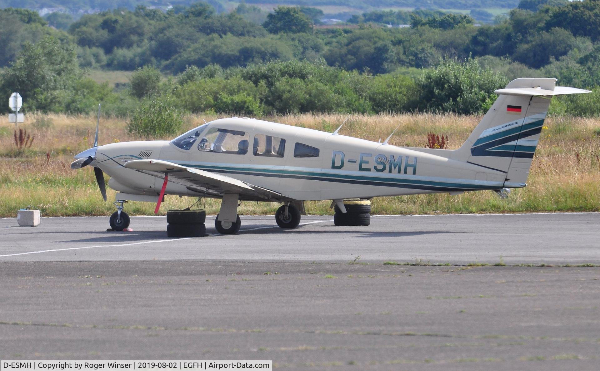 D-ESMH, 1981 Piper PA-28RT-201T Arrow IV Arrow IV C/N 28R-8131006, Visiting Arrow IV.