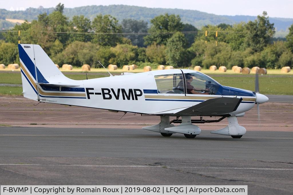 F-BVMP, Robin DR-400-180 Regent C/N 908, Taxiing