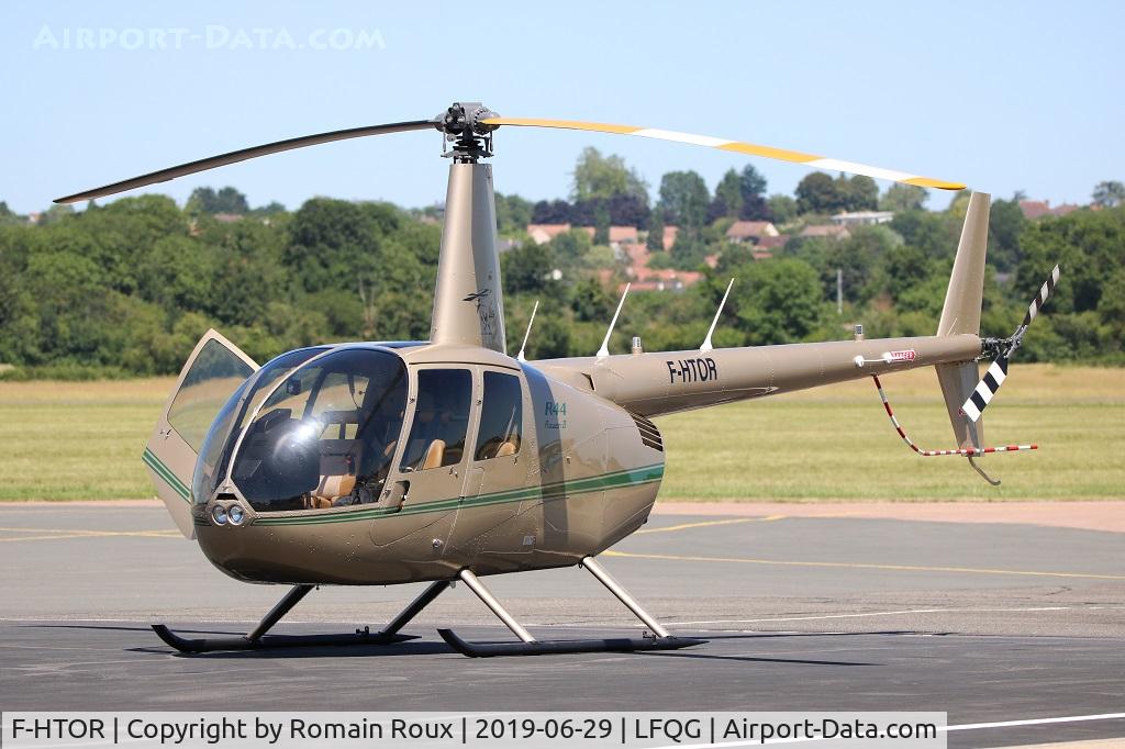 F-HTOR, 2019 Robinson R44  Raven II C/N 14303, Parked