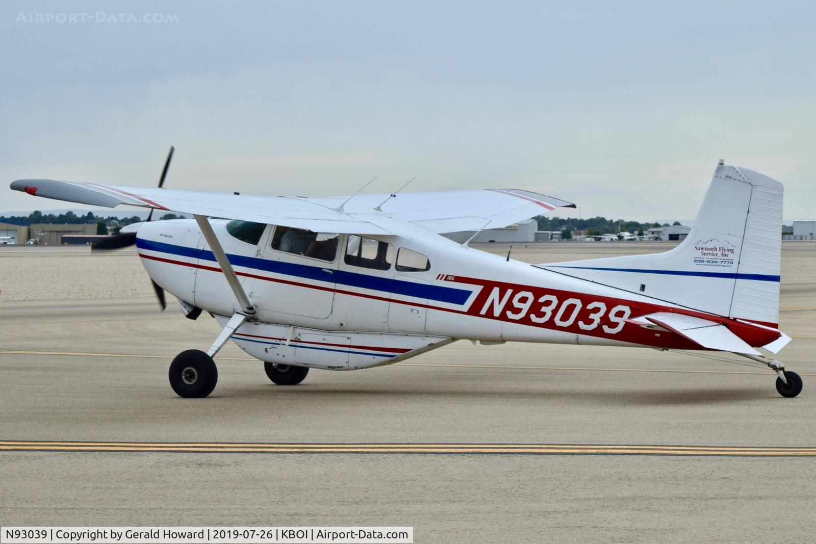 N93039, 1977 Cessna A185F Skywagon 185 C/N 18503169, On Taxiway Alpha.