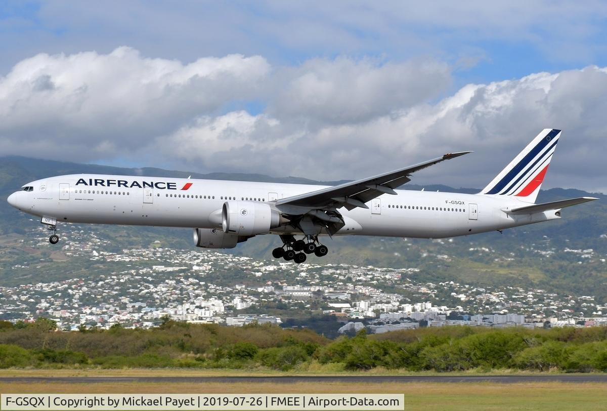 F-GSQX, 2007 Boeing 777-328/ER C/N 32963, Landing rwy 14