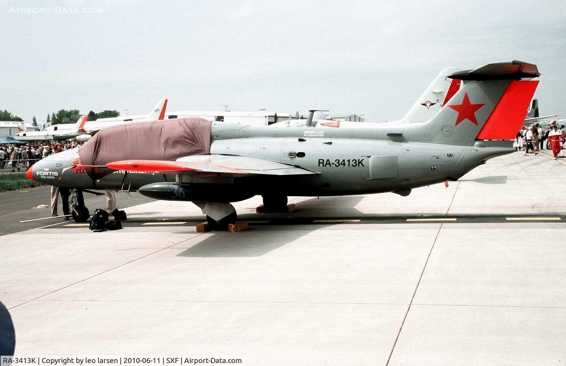 RA-3413K, 1972 Aero L-29 Delfin C/N 294872, Berlin Air Show 11.6.2010