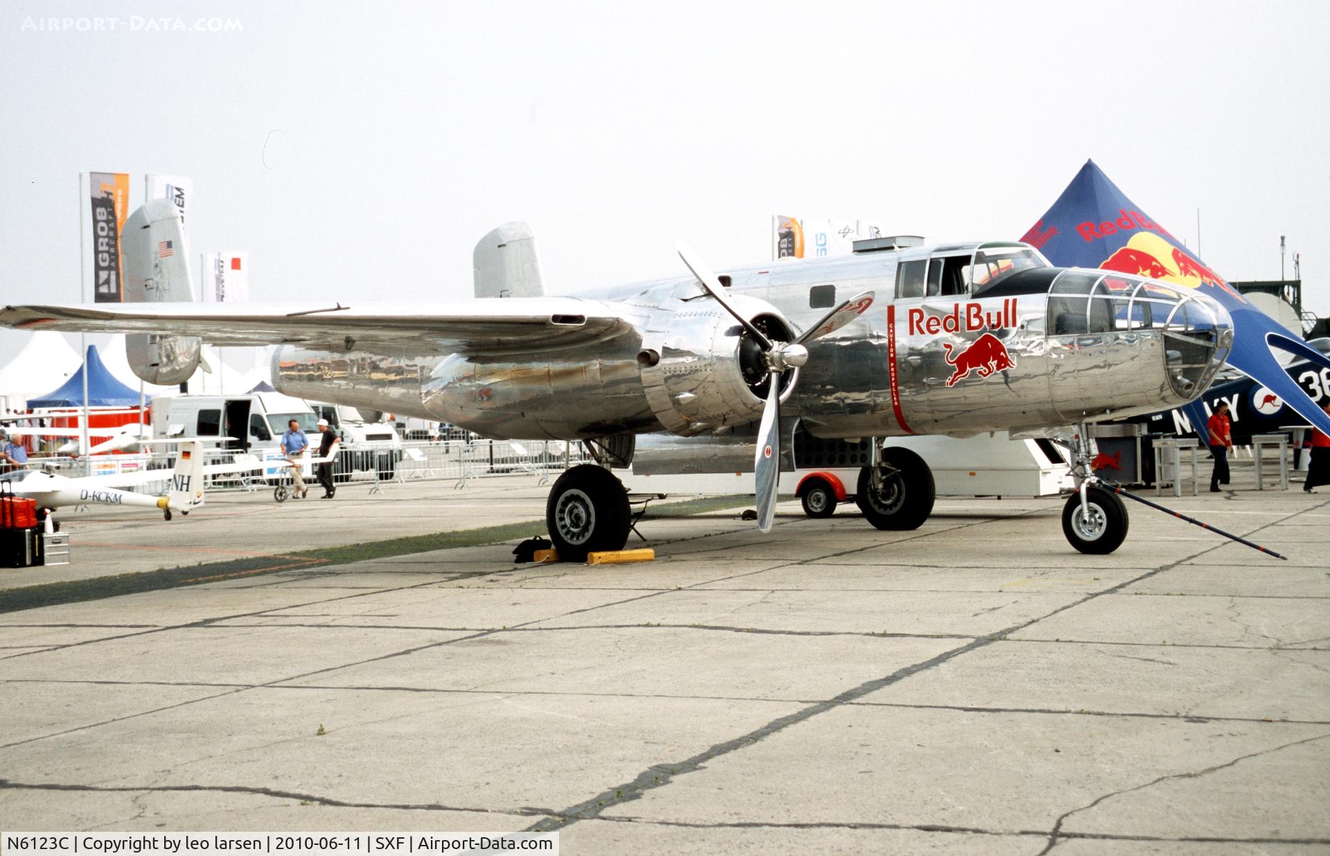 N6123C, 1945 North American B-25J-30-NC Mitchell Mitchell C/N 108-47647, Berlin Air Show 11.6.2010