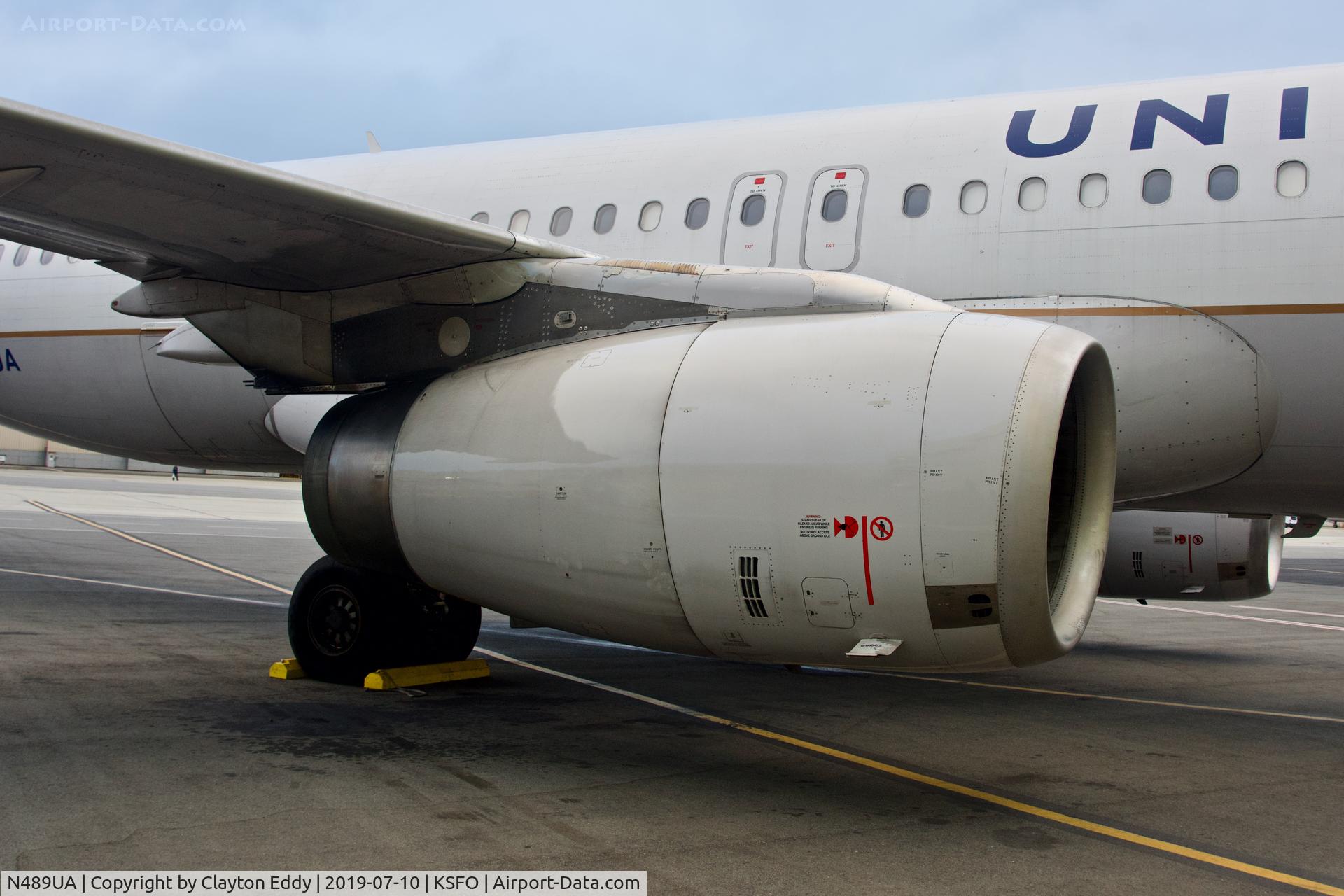 N489UA, 2002 Airbus A320-232 C/N 1702, SFO 2019.