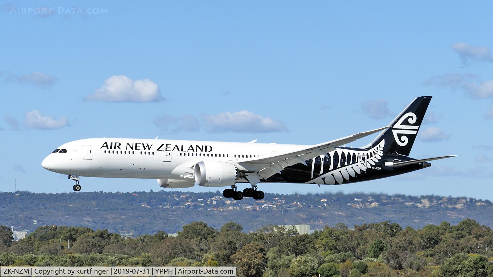 ZK-NZM, 2017 Boeing 787-9 Dreamliner Dreamliner C/N 38180, Boeing 787-9. Air New Zealand ZK-NZM runway 03 YPPH 310719.