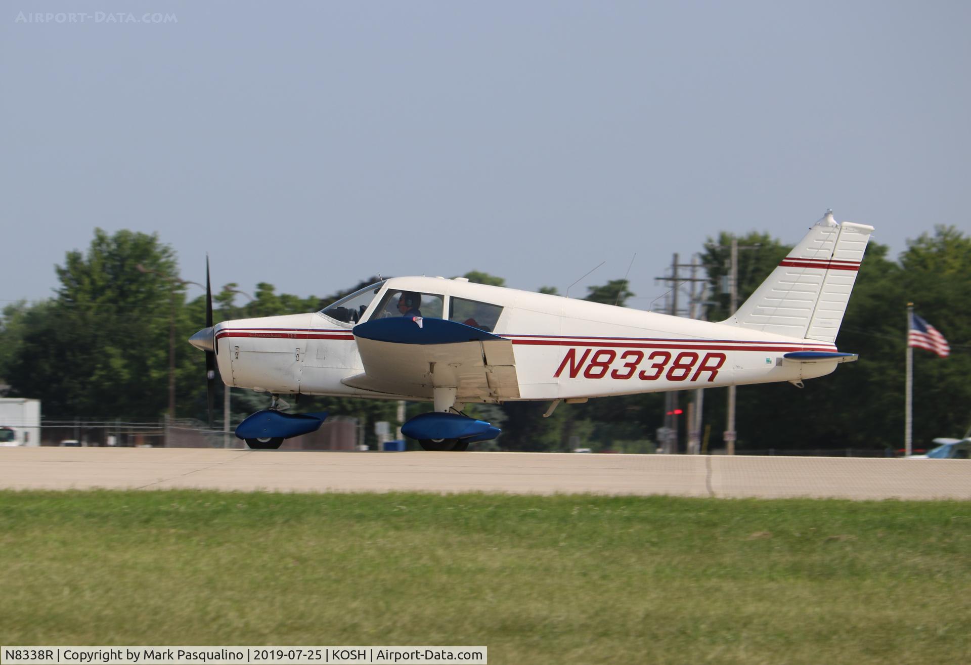 N8338R, 1966 Piper PA-28-140 C/N 28-22211, Piper PA-28-140