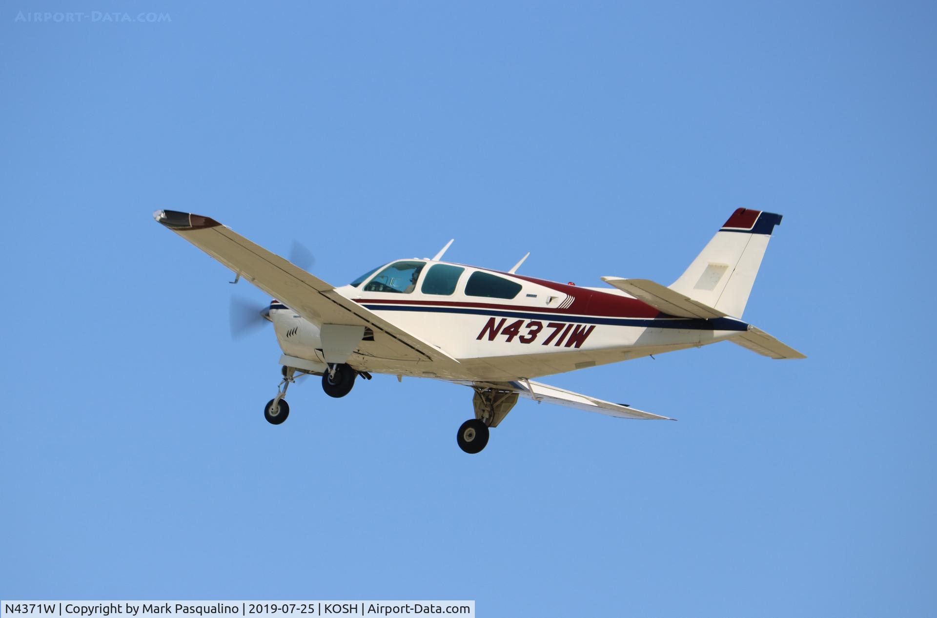 N4371W, 1974 Beech F33A Bonanza C/N CE-501, Beech F33A
