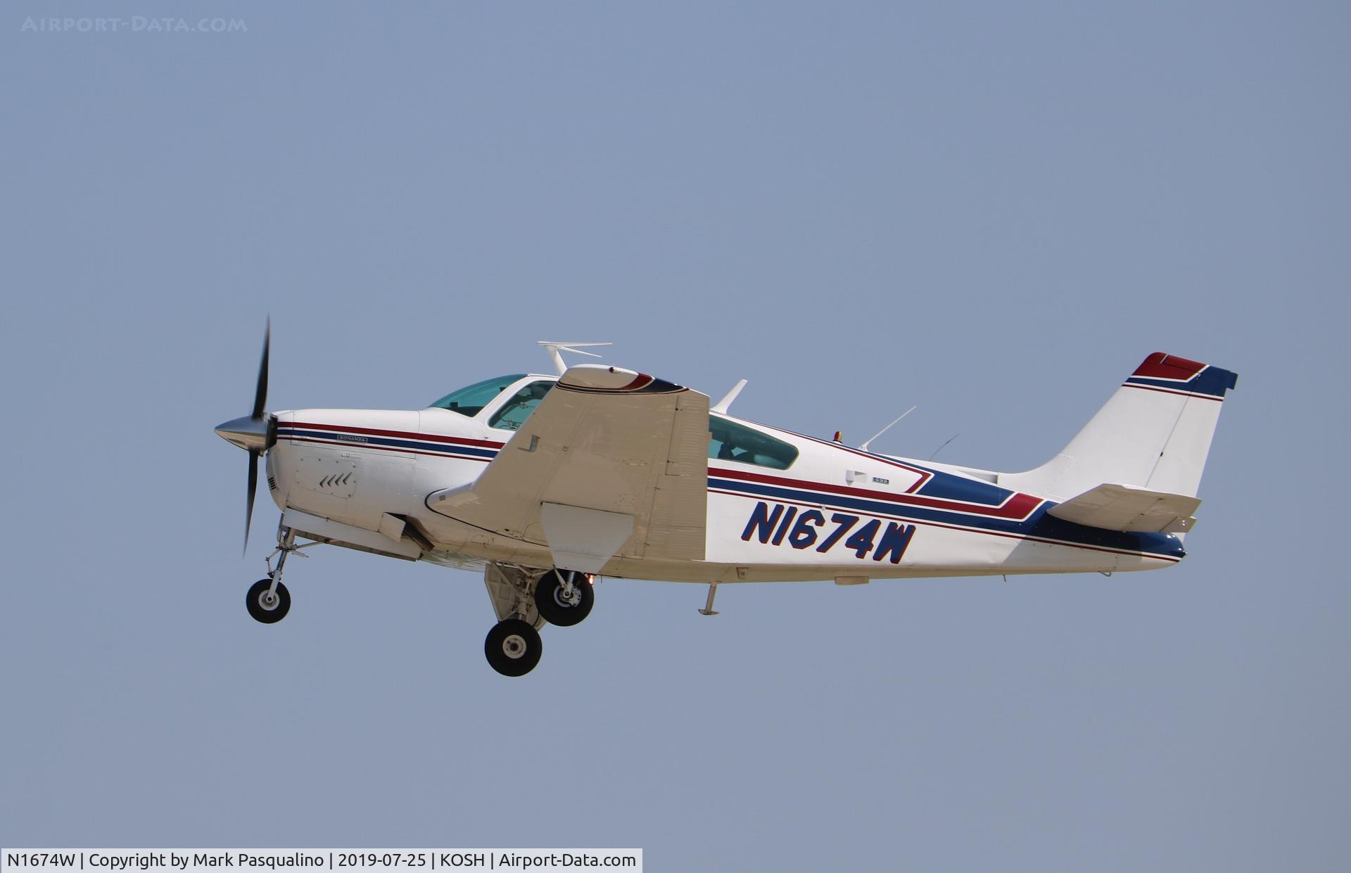 N1674W, 1972 Beech G33 C/N CD-1298, Beech G33