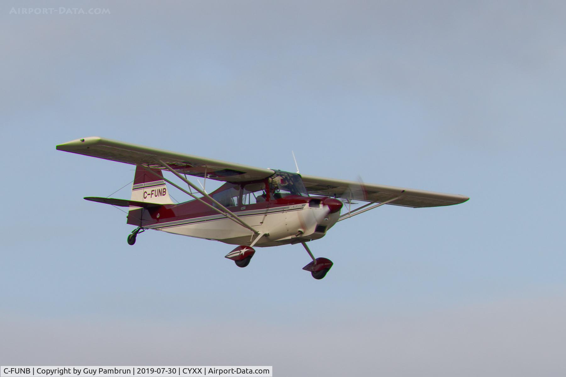 C-FUNB, 2008 Bellanca 8KCAB Super Decathlon C/N 1065-2008, Landing