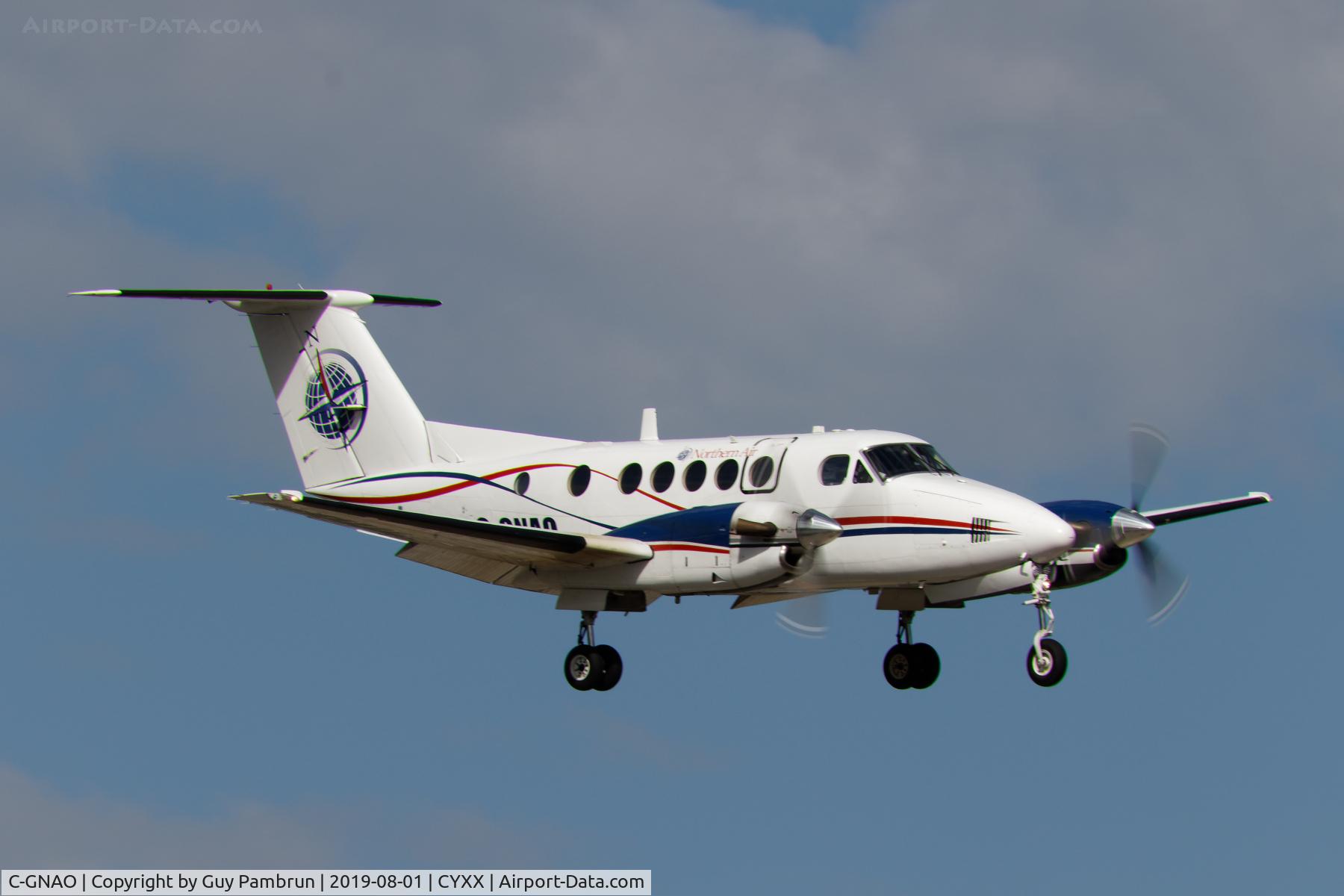 C-GNAO, 1983 Beech 200C Super King Air C/N BL-67, Landing