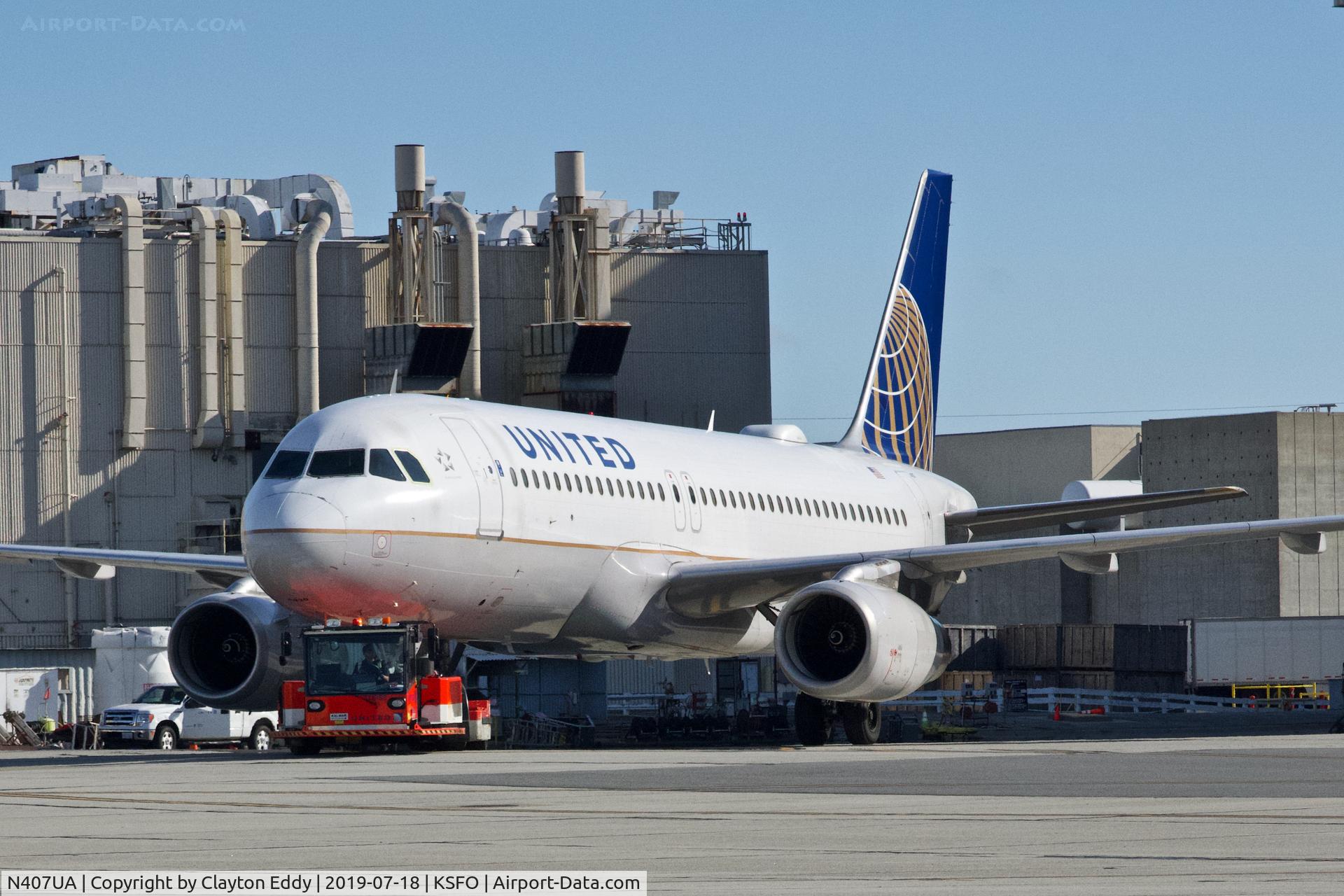 N407UA, 1994 Airbus A320-232 C/N 456, SFO 2019.