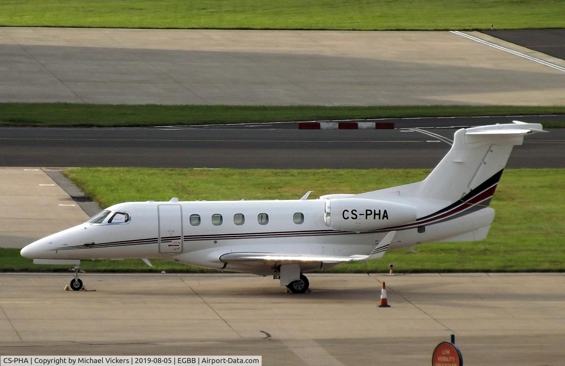 CS-PHA, 2014 Embraer EMB-505 Phenom 300 C/N 50500203, Parked on XLR Stand