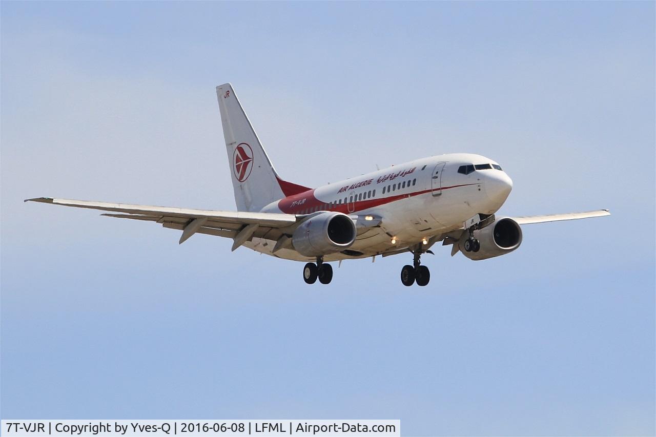7T-VJR, 2002 Boeing 737-6D6 C/N 30545, Boeing 737-6D6, Short approach rwy 31R, Marseille-Provence Airport (LFML-MRS)