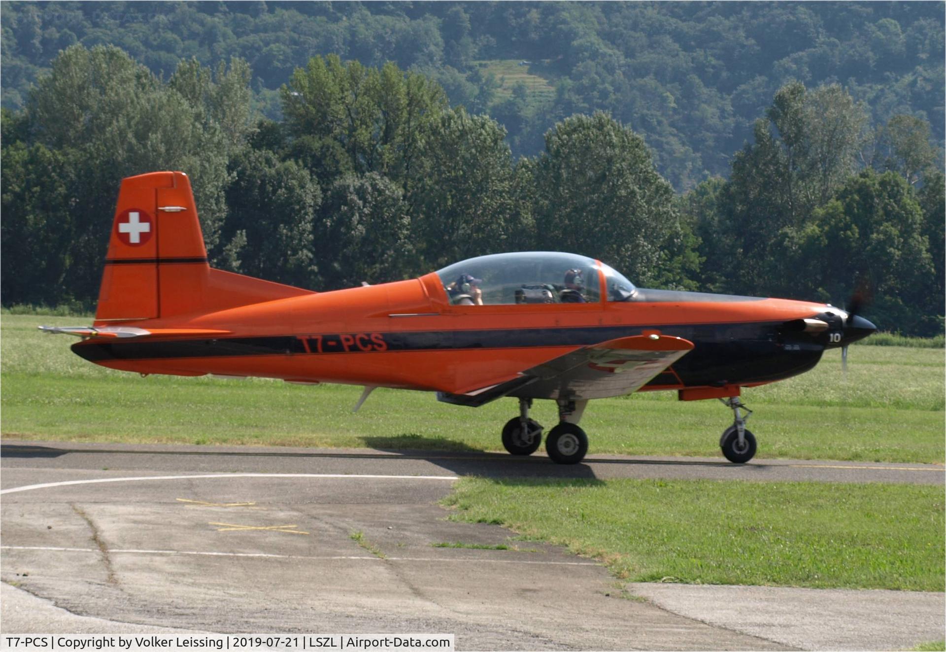 T7-PCS, 1982 Pilatus PC-7 C/N 318, taxi to RWY