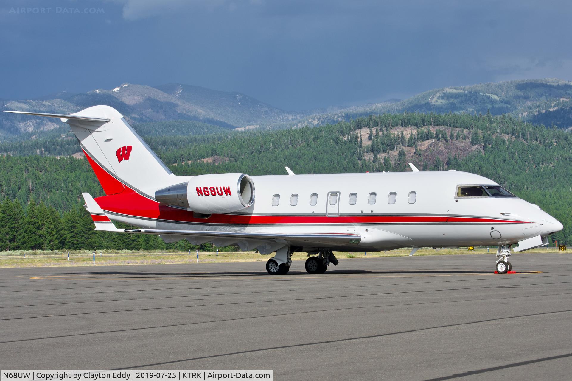 N68UW, 2013 Bombardier CL-600-2B16 Challenger 605 C/N 5925, Truckee Airport California 2019.