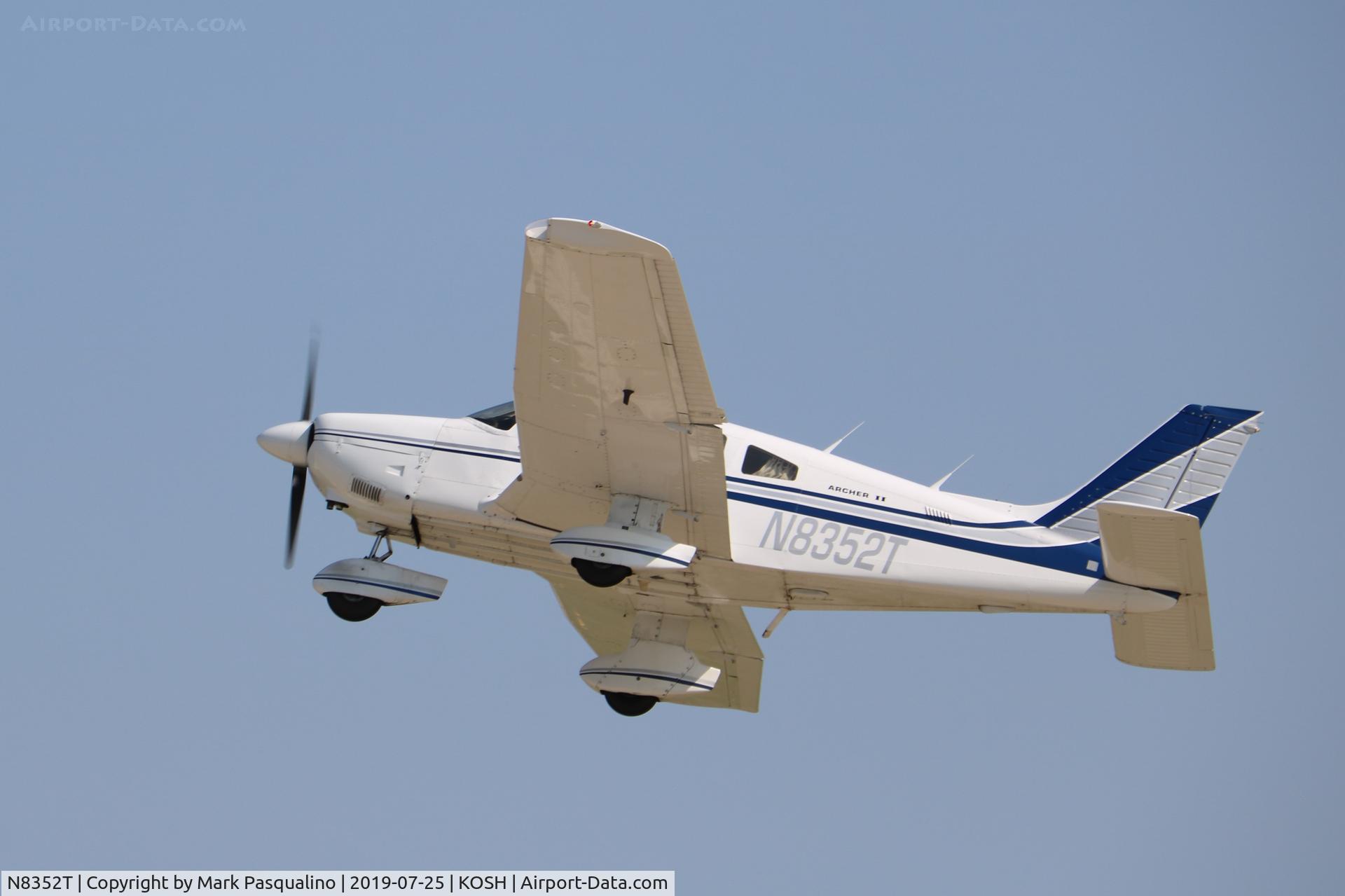 N8352T, 1981 Piper PA-28-181 Archer C/N 28-8190187, Piper PA-28-181