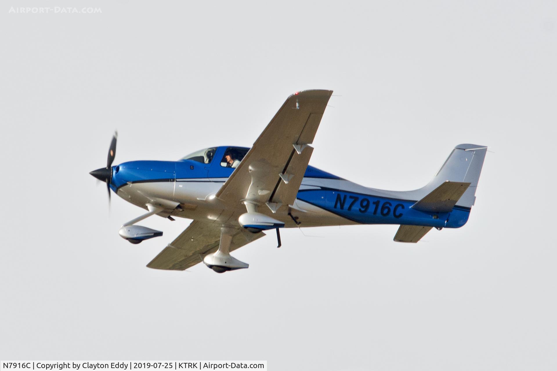 N7916C, 2017 Cirrus SR22T C/N 1529, Truckee Airport California 2019.