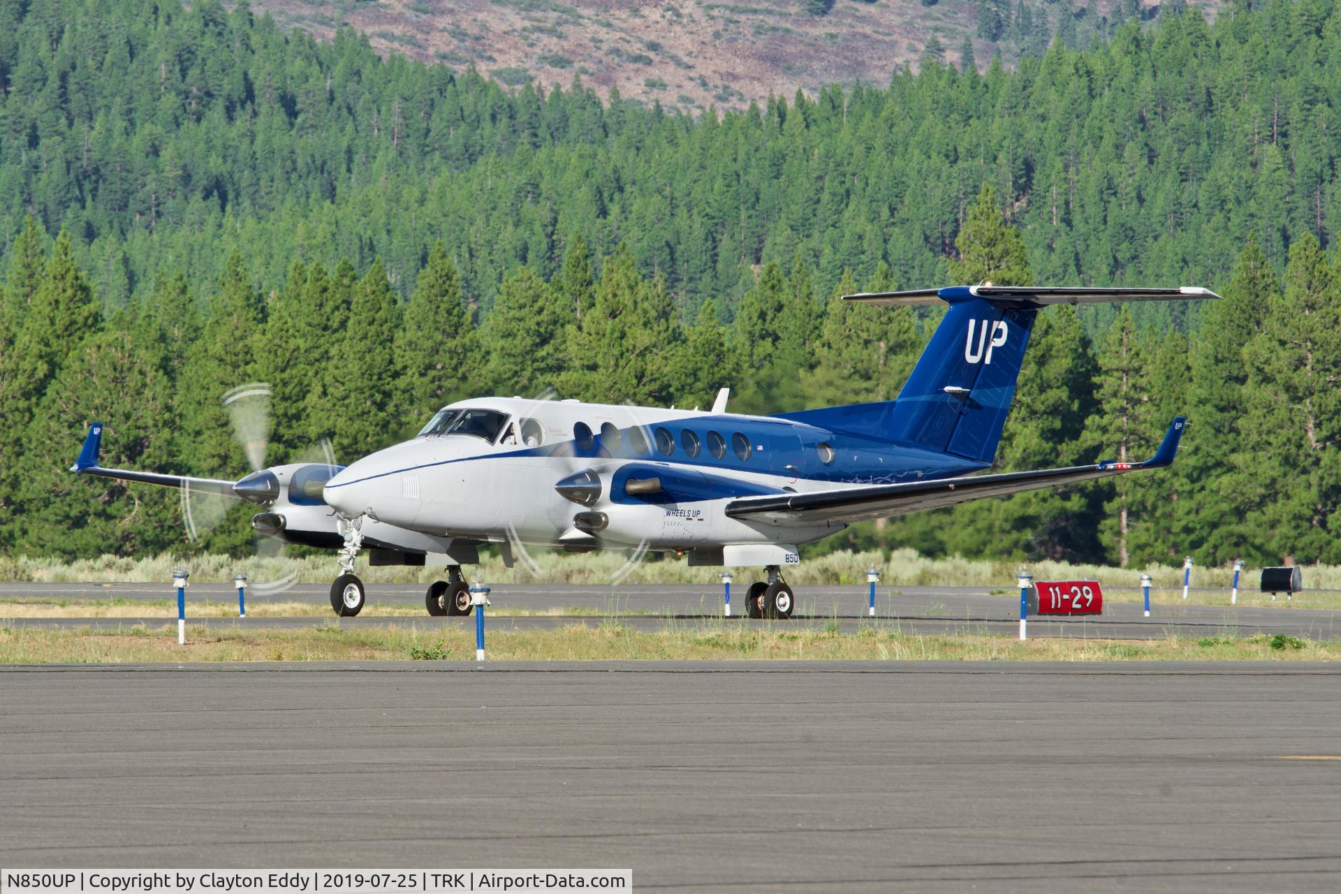 N850UP, 2015 Beechcraft B300 King Air 350i C/N FL-992, Truckee Airport California 2019.