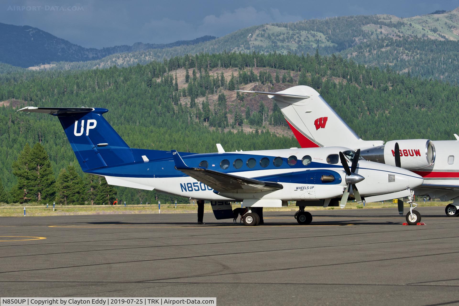 N850UP, 2015 Beechcraft B300 King Air 350i C/N FL-992, Truckee Airport California 2019.