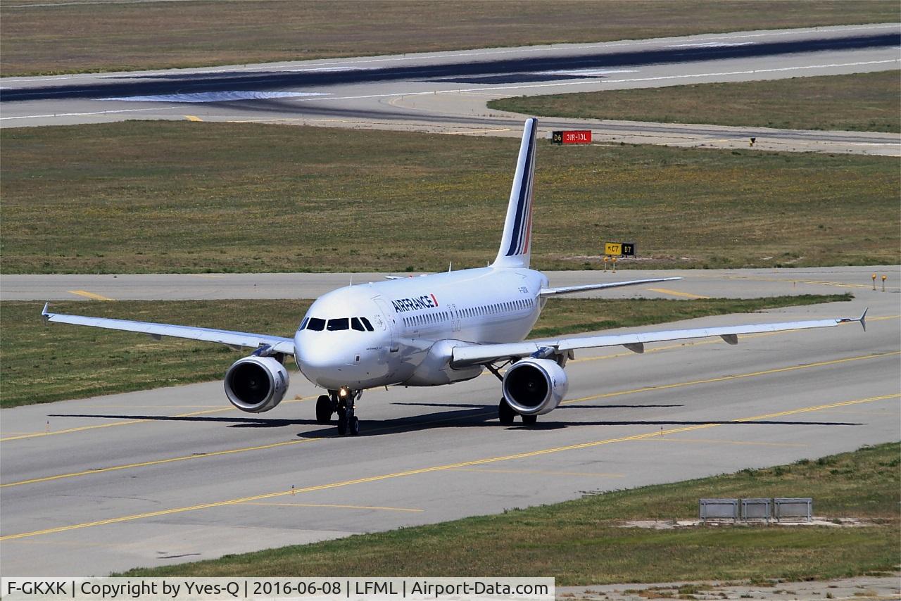 F-GKXK, 2003 Airbus A320-214 C/N 2140, Airbus A320-214, Taxiing to holding point rwy 31R, Marseille-Provence Airport (LFML-MRS)