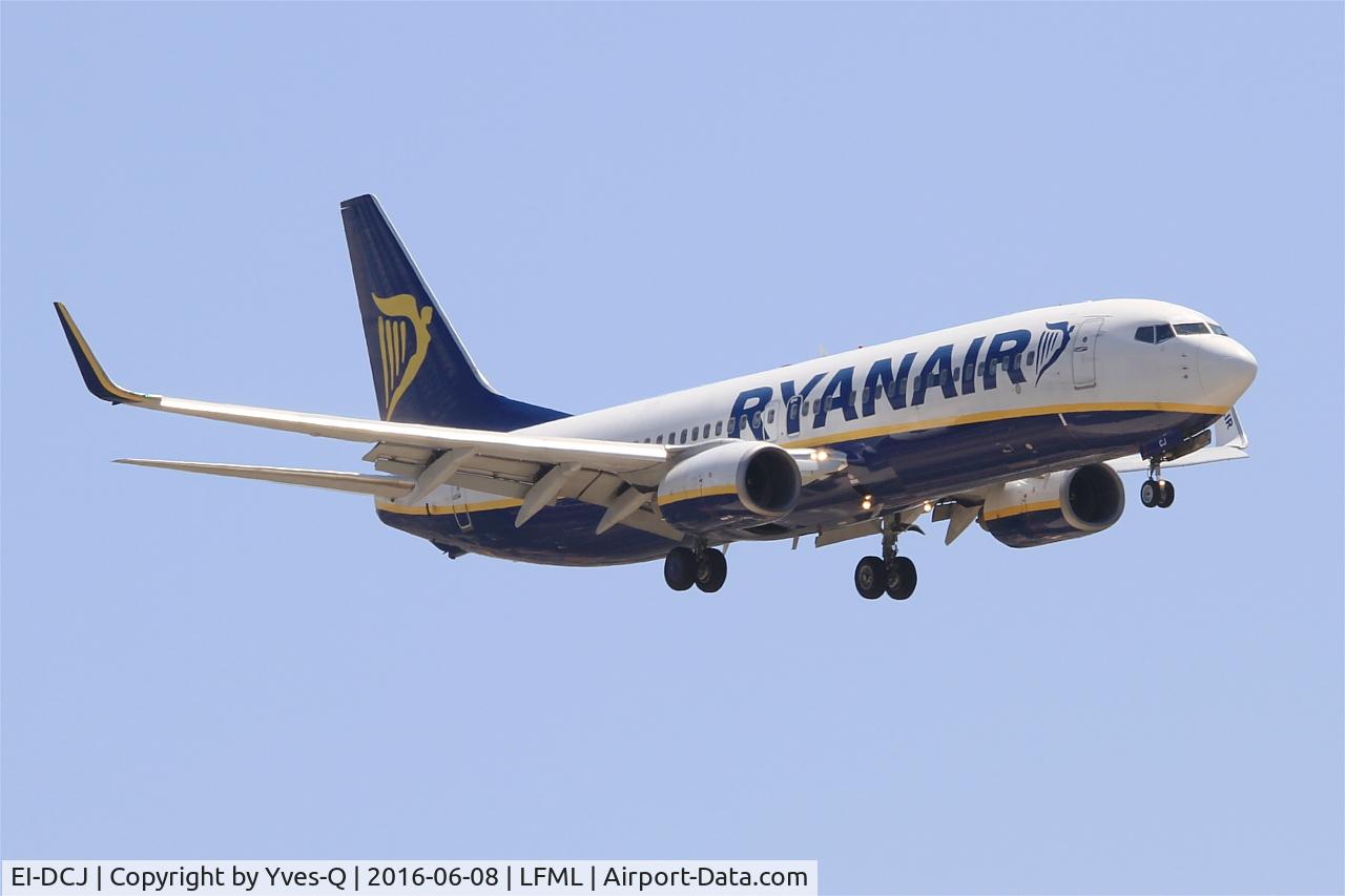 EI-DCJ, 2004 Boeing 737-8AS C/N 33564, Boeing 737-8AS, Short approach Rwy 31R, Marseille-Provence Airport (LFML-MRS)