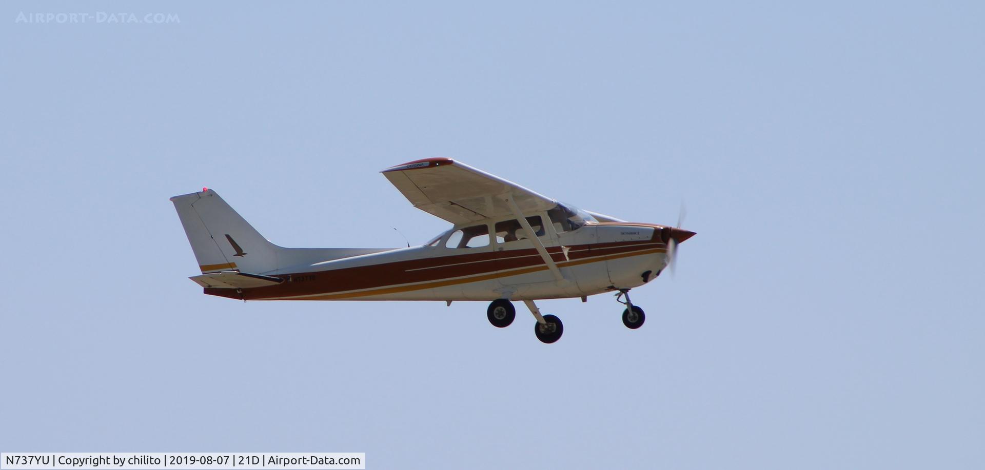 N737YU, 1977 Cessna 172N C/N 17269785, Departing runway 22 at Lake Elmo.