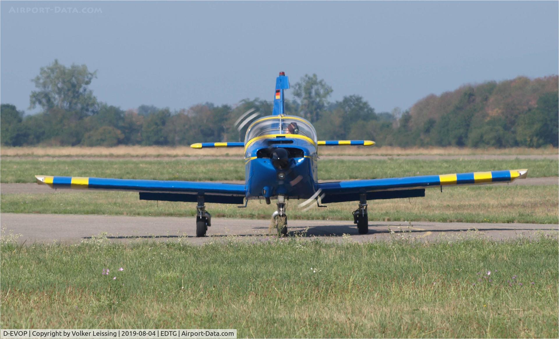 D-EVOP, 1969 MBB 223A-1 Flamingo C/N 002, taxi to parking