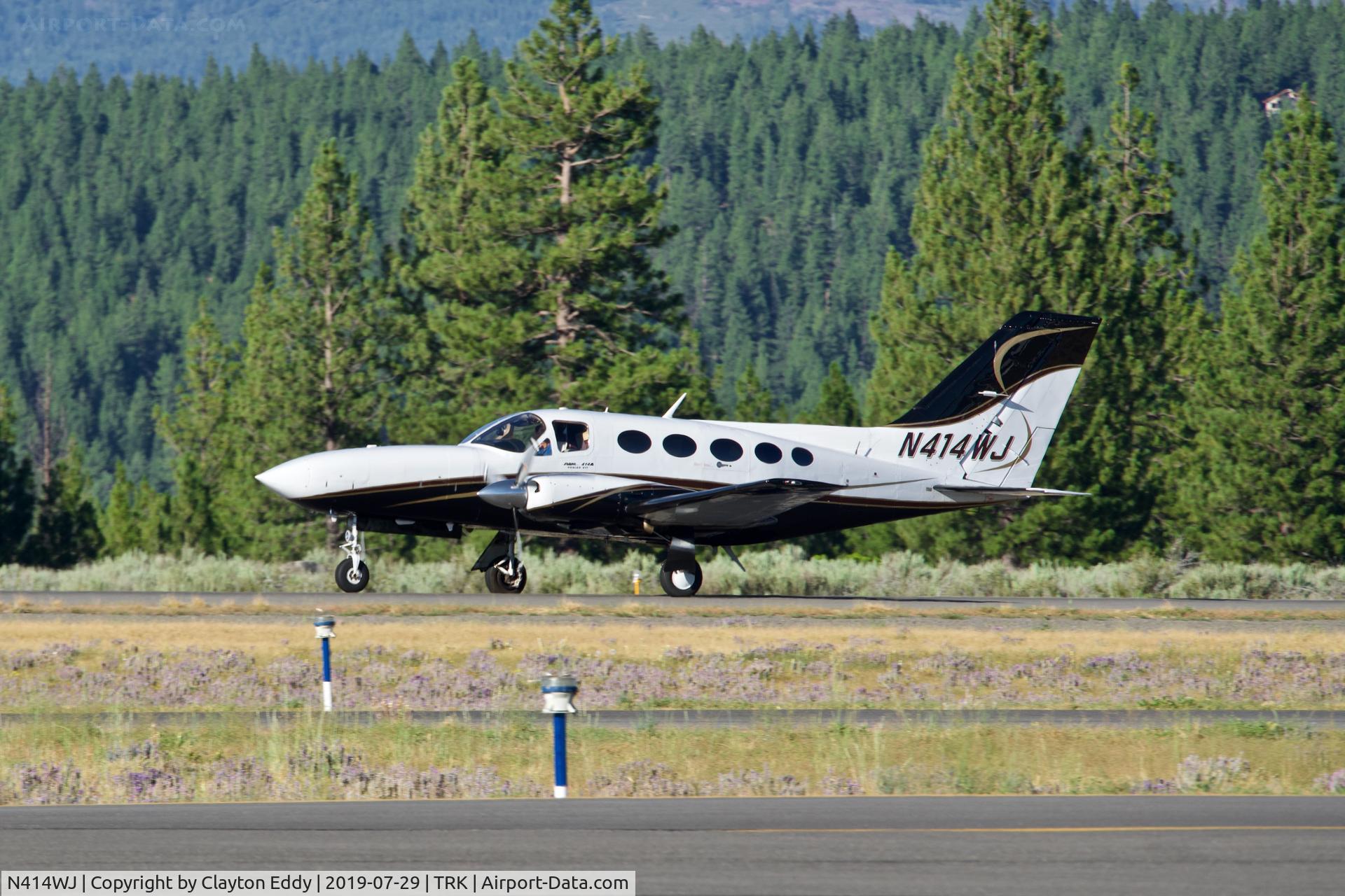 N414WJ, Cessna 414A Chancellor C/N 414A0477, Truckee Airport California 2019.
