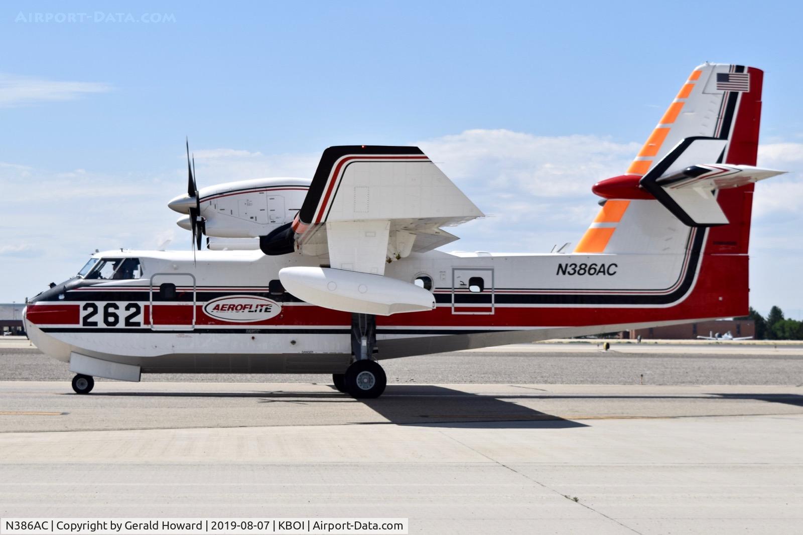 N386AC, 2015 Bombardier CL-415 (CL-215-6B11) C/N 2093, Taxiing on Alpha.