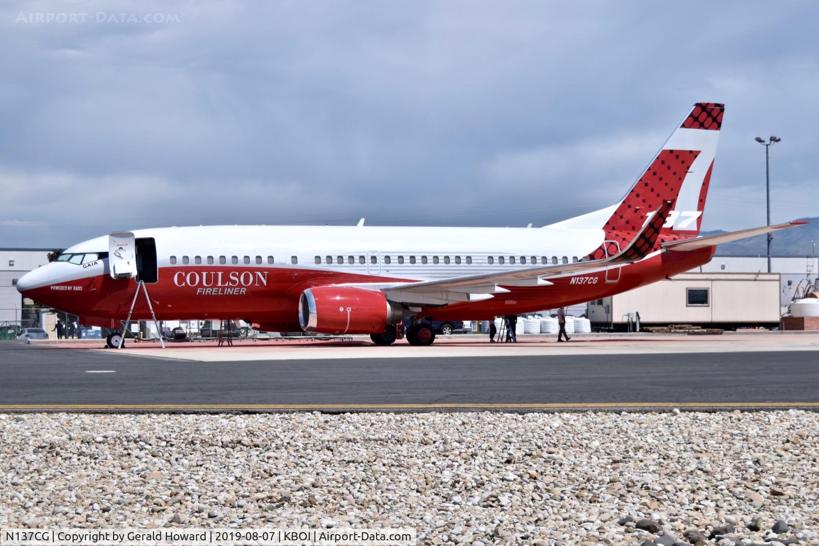 N137CG, 1995 Boeing 737-3H4 C/N 27700, Parked on the NIFC ramp.