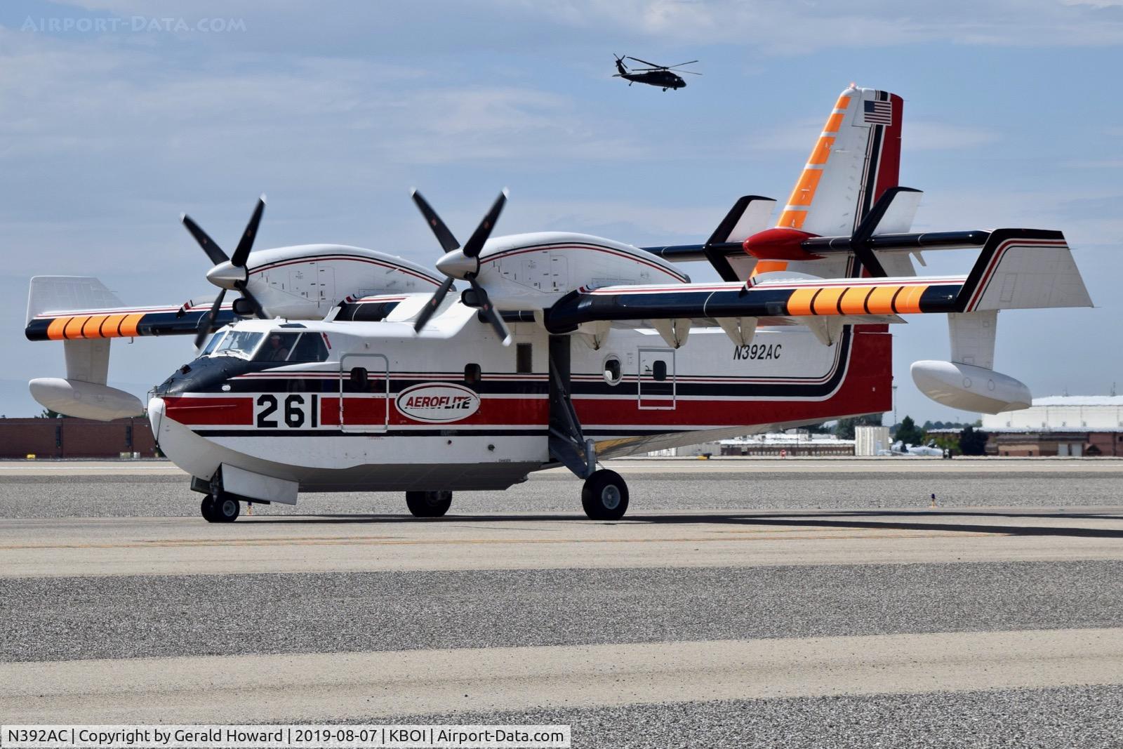 N392AC, 2014 Bombardier CL-215-6BN (CL-415) C/N 2092, Taxiing on Alpha.