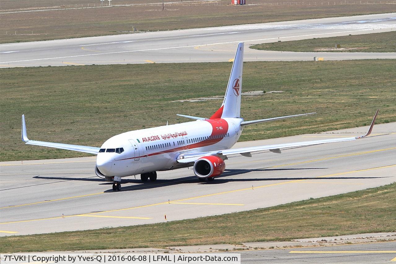 7T-VKI, 2011 Boeing 737-8D6 C/N 40863, Boeing 737-8D6, Taxiing to holding point Rwy 32R, Marseille-Provence Airport (LFML-MRS)