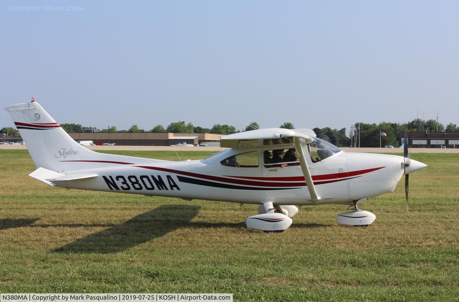 N380MA, 1999 Cessna 182S Skylane C/N 18280561, Cessna 182S