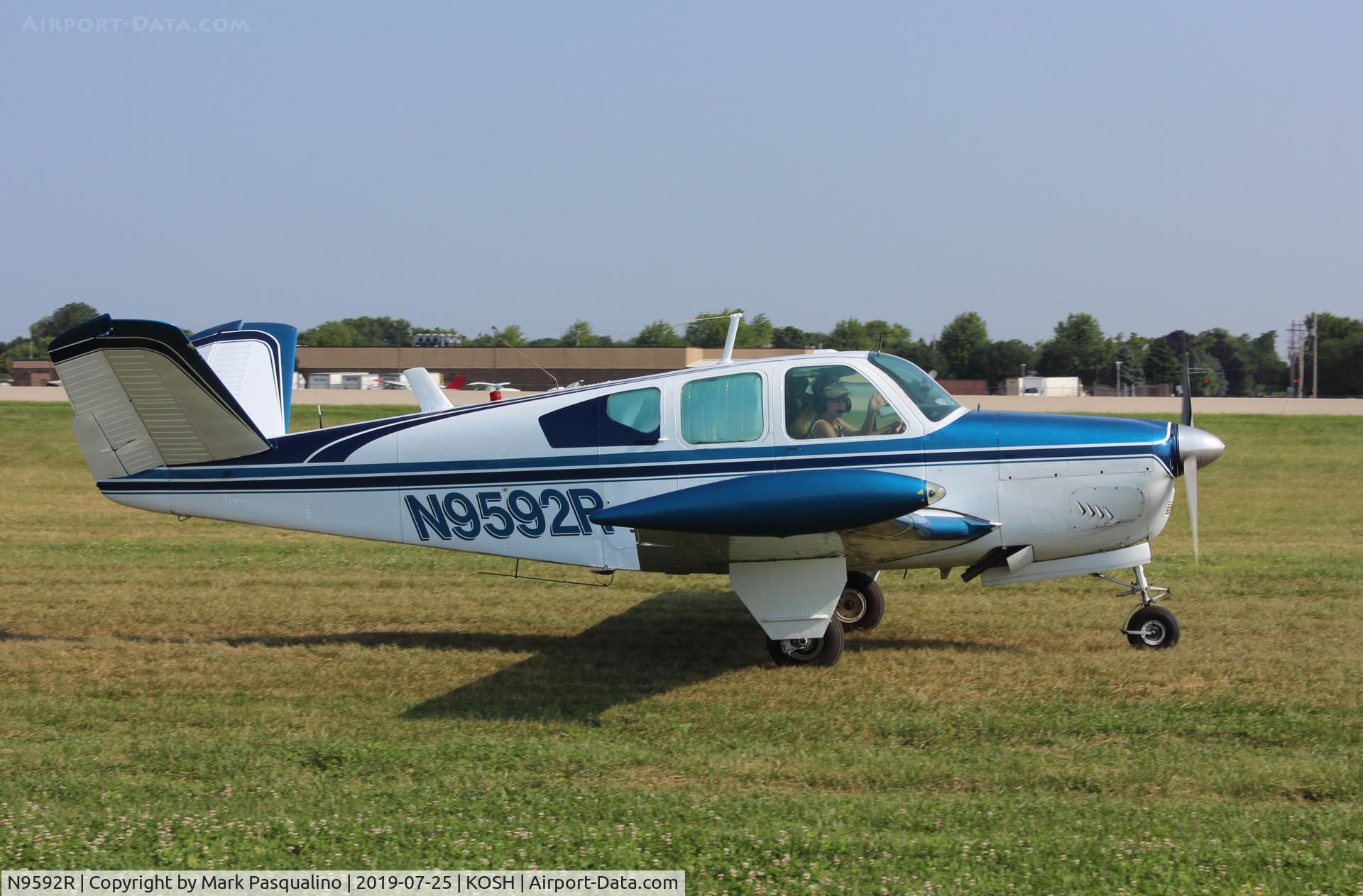 N9592R, 1959 Beech M35 Bonanza C/N D-6177, Beech M35