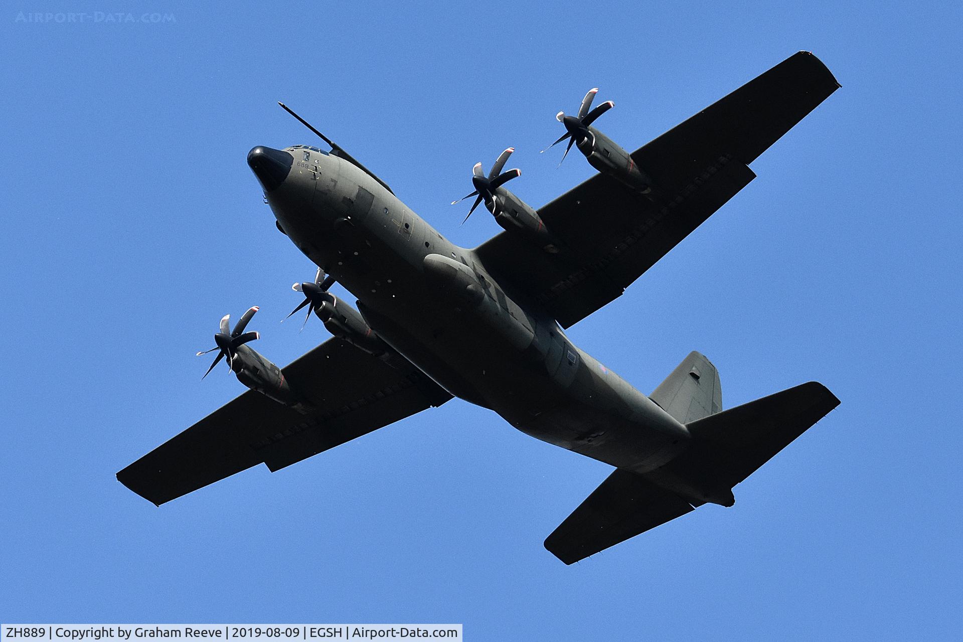 ZH889, 2000 Lockheed Martin C-130J Hercules C.5 C/N 382-5500, Departing from Norwich.