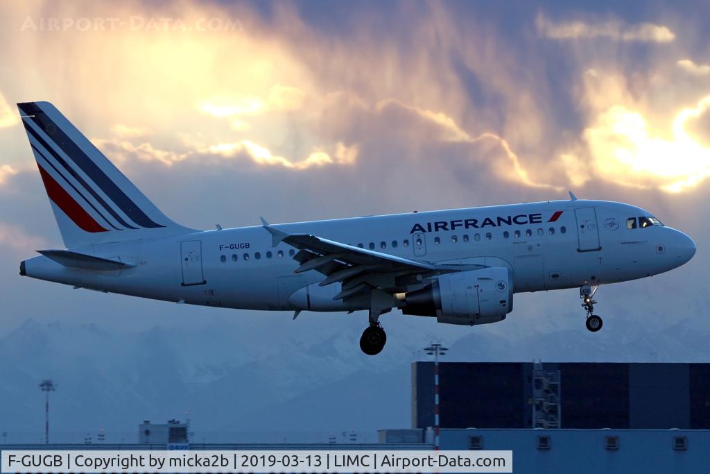 F-GUGB, 2003 Airbus A318-111 C/N 2059, Landing. Scrapped 