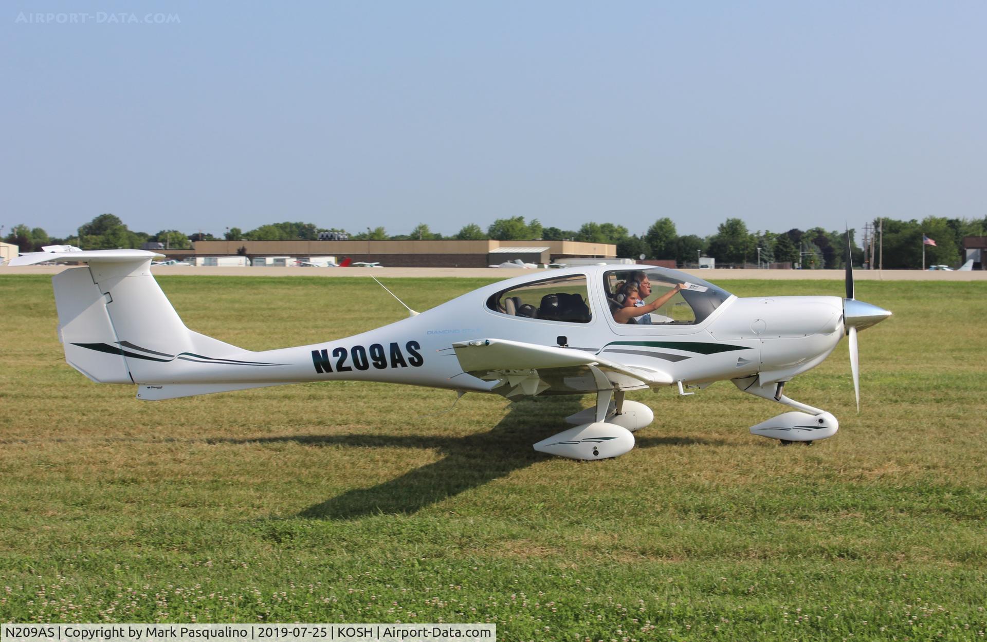 N209AS, 2005 Diamond DA-40 Diamond Star C/N 40.554, Diamond DA-40
