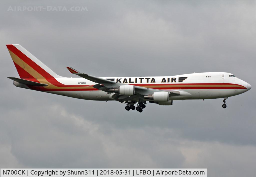 N700CK, 1997 Boeing 747-4R7F/SCD C/N 25868, Landing rwy 32L