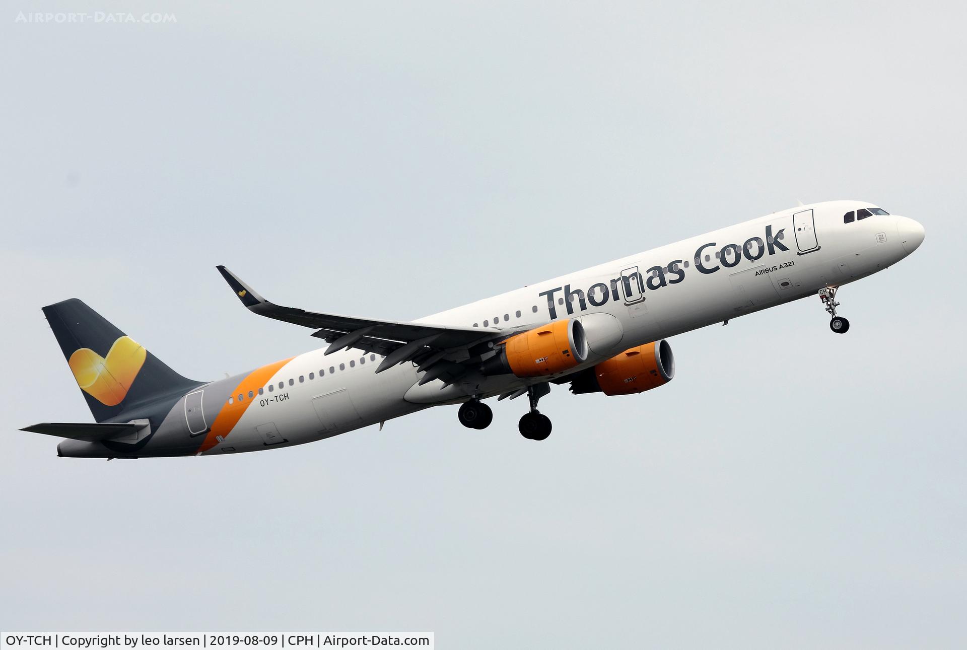 OY-TCH, 2015 Airbus A321-211 C/N 6438, Copenhagen 9.8.2019 T/O R-22R