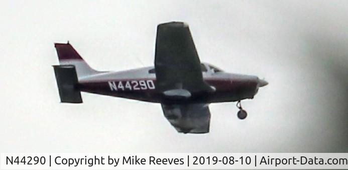 N44290, 1974 Piper PA-28-151 C/N 28-7415614, Taken over the Ohio River near Reedsville, Ohio