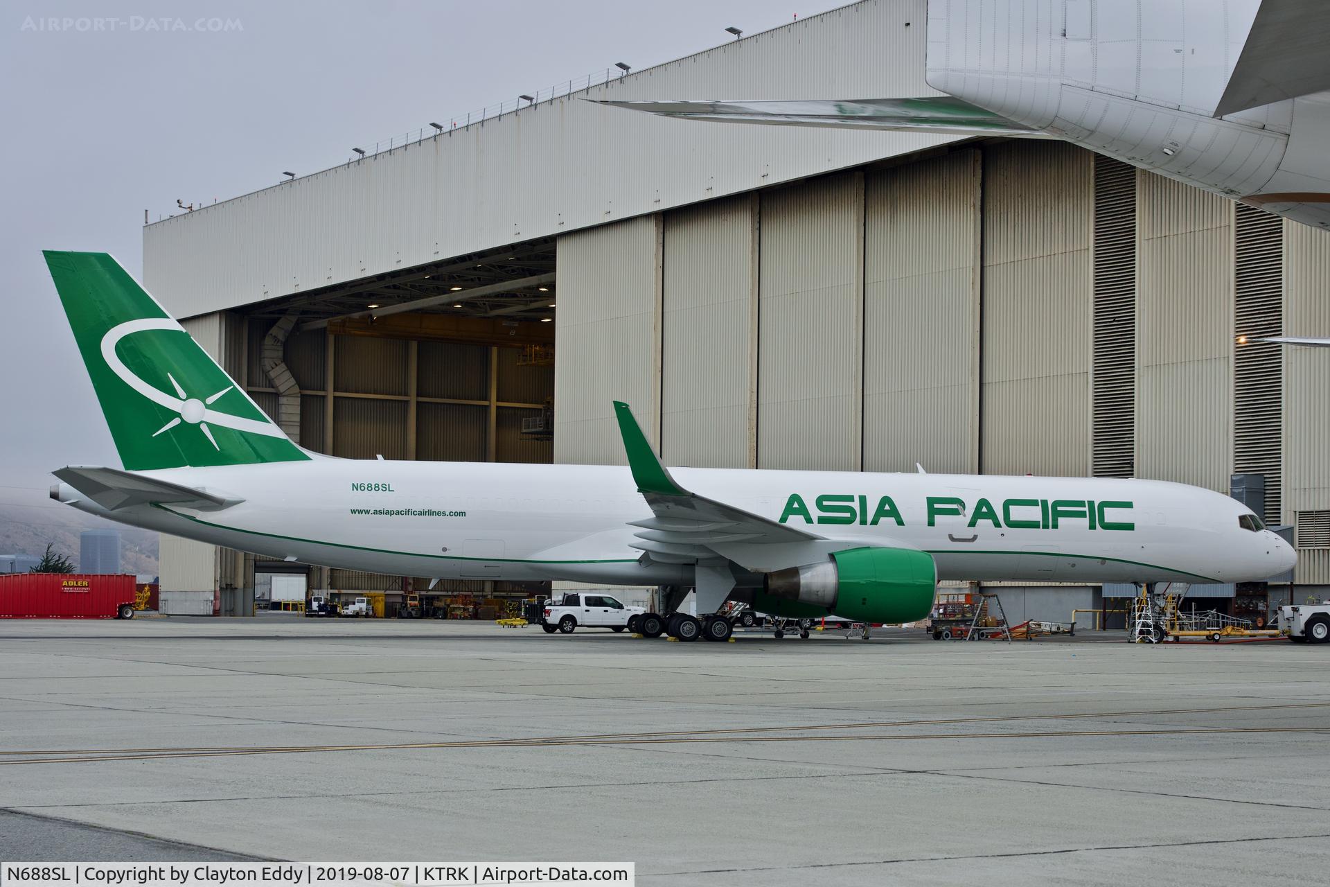 N688SL, 1991 Boeing 757-200F C/N 25140, SFO 2019.