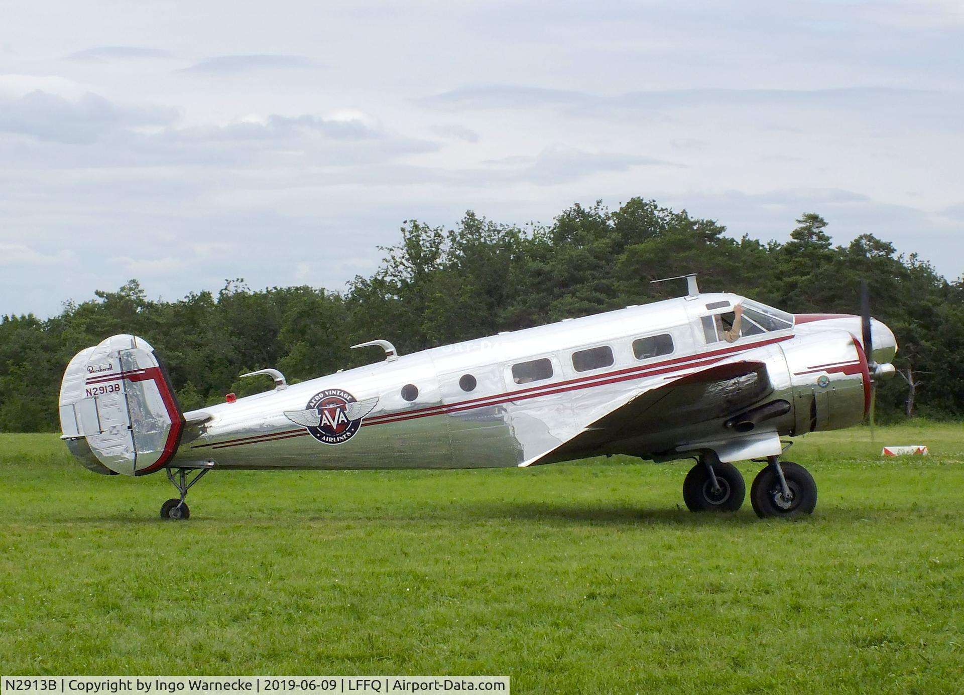 N2913B, 1953 Beech D18S C/N A-963, Beechcraft D18S Twin Beech at the Meeting Aerien 2019, La-Ferte-Alais
